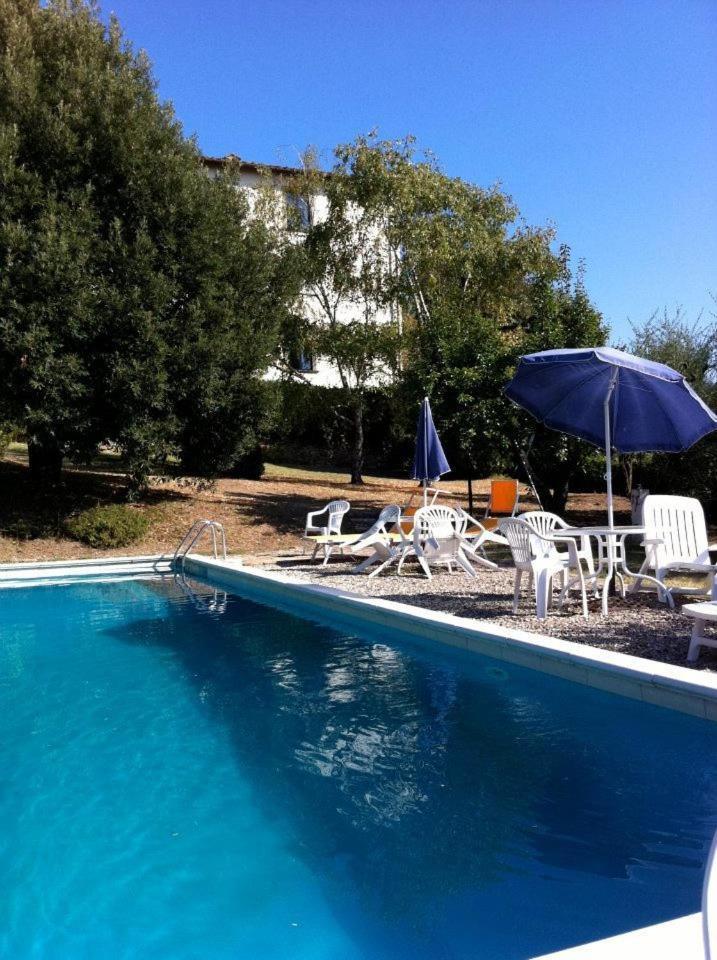 Agriturismo Il Palazzaccio Villa Galliano Bagian luar foto